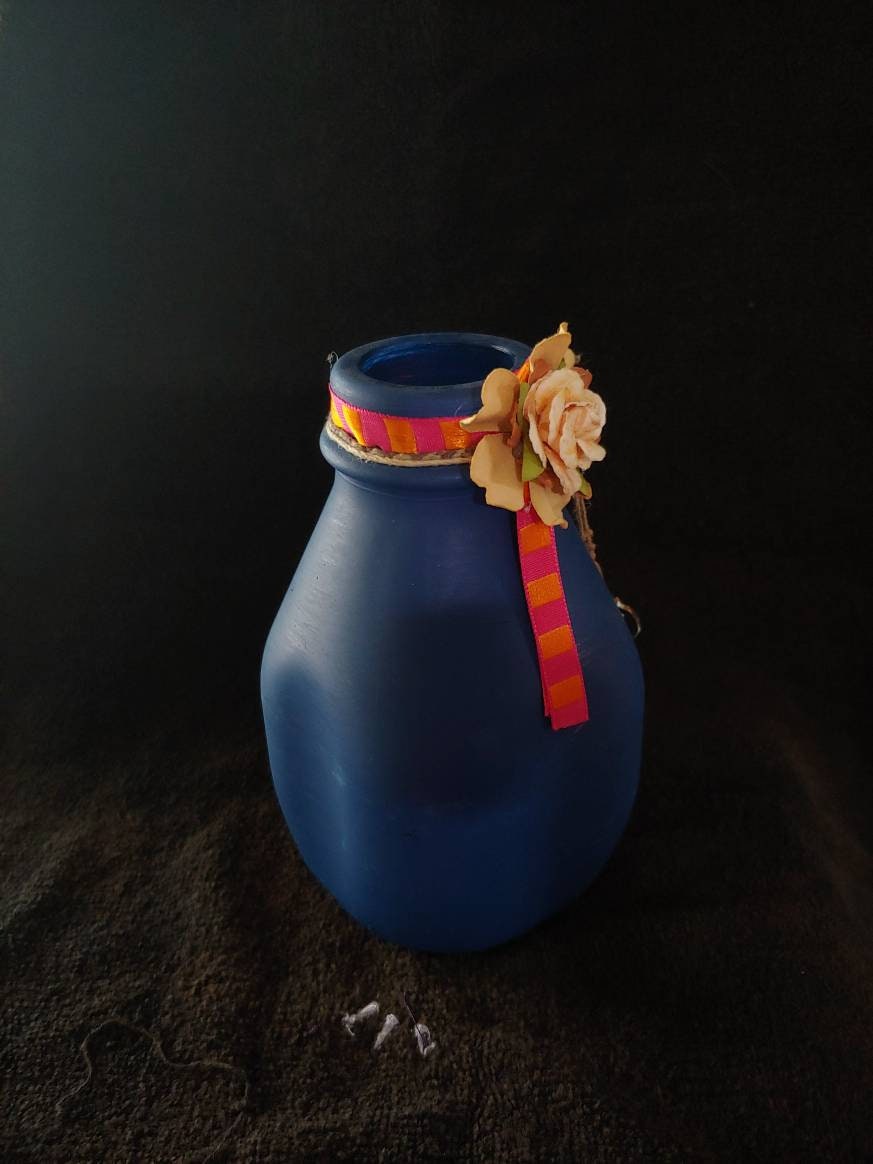 VASE Mothers day navy bud  chalkpainted vase, lock, key, vintage, floral arrangement small, farmhouse, boho, feminine design, Japanese feel