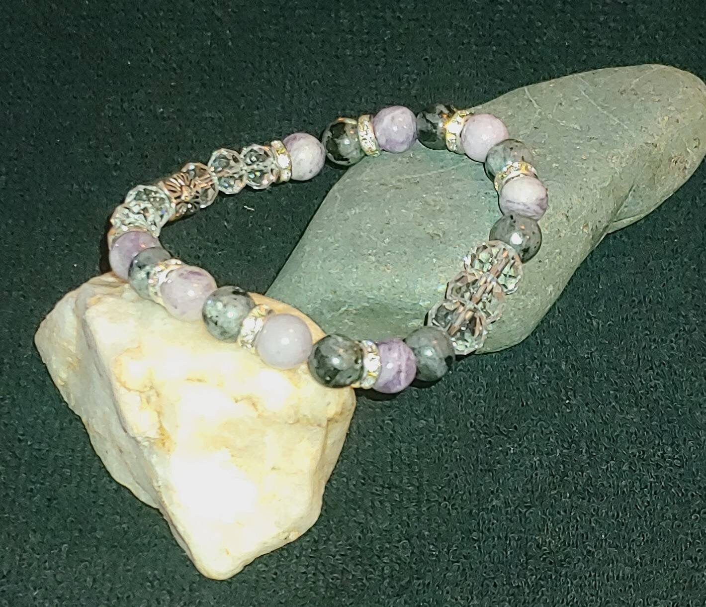 GEMSTONE PROTECTION Genuine crystal gemstone bracelet,healing crystal 8mm beads,anti anxiety and protection ,labradorite and lepidolite crystal beads